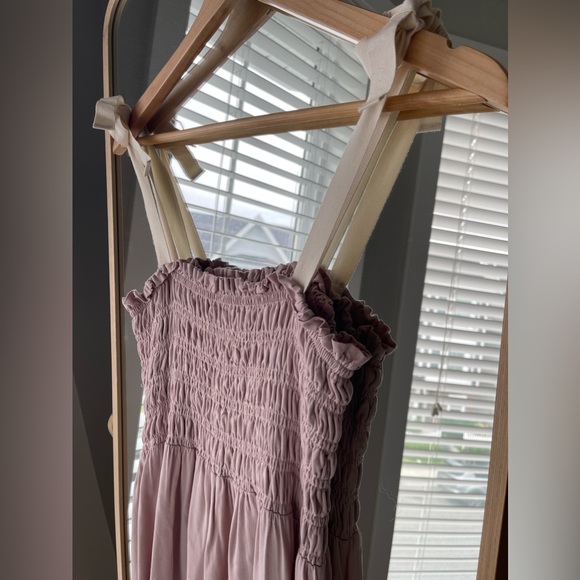 Legoe Heritage Shirred Maternity Dress - Picture 4 of 9